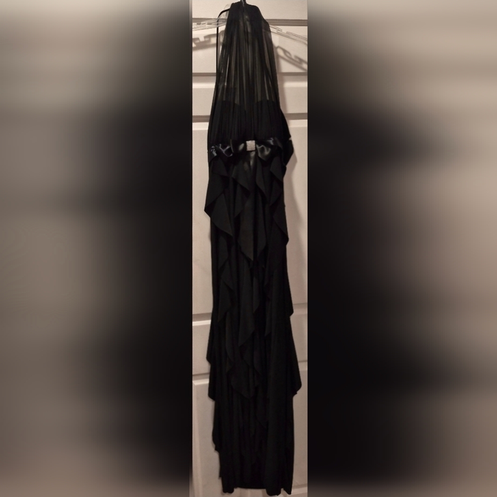 Elegant Black Maxi Dress